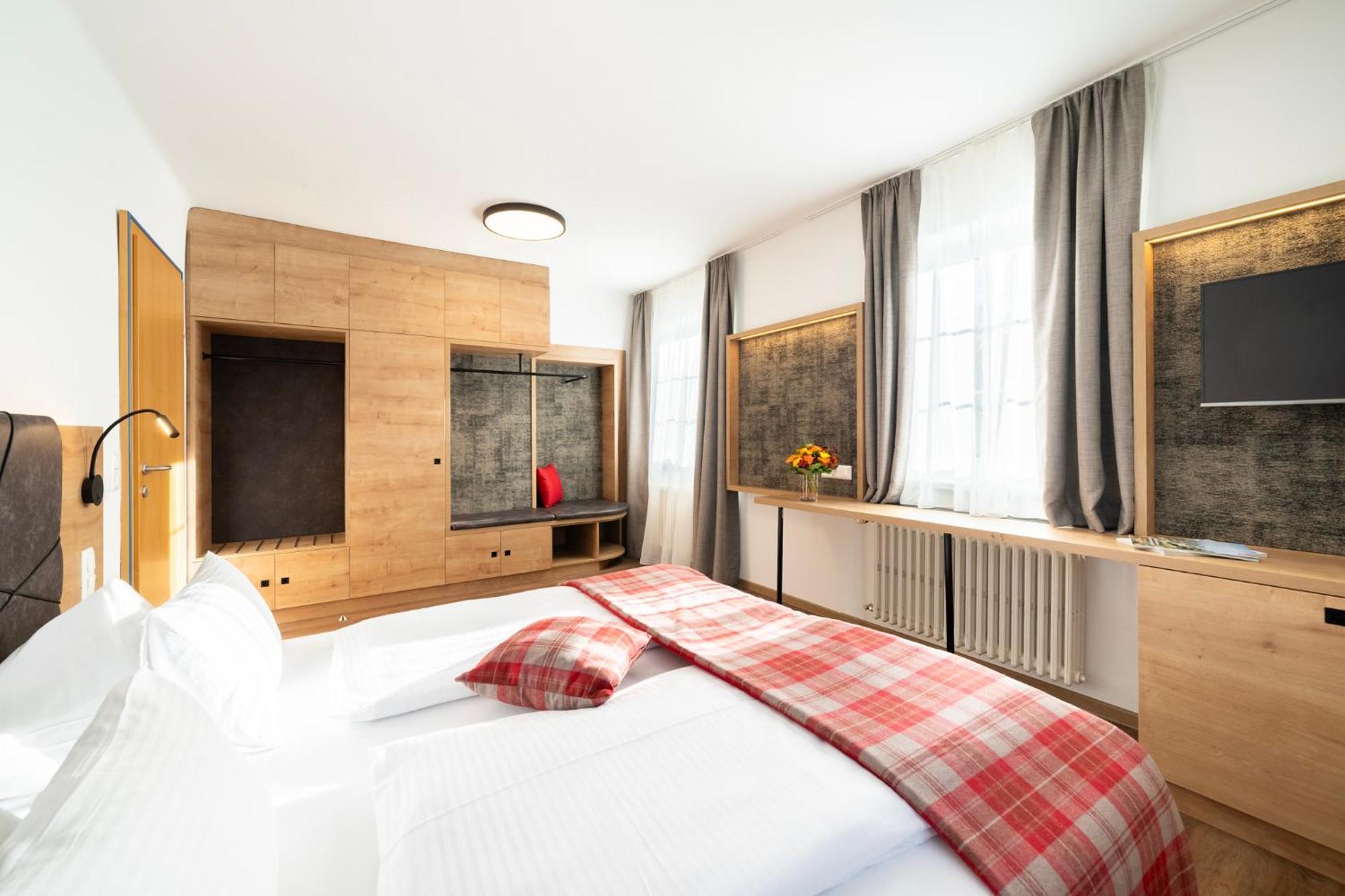 Hotel Alte Post Feld am See Zewnętrze zdjęcie