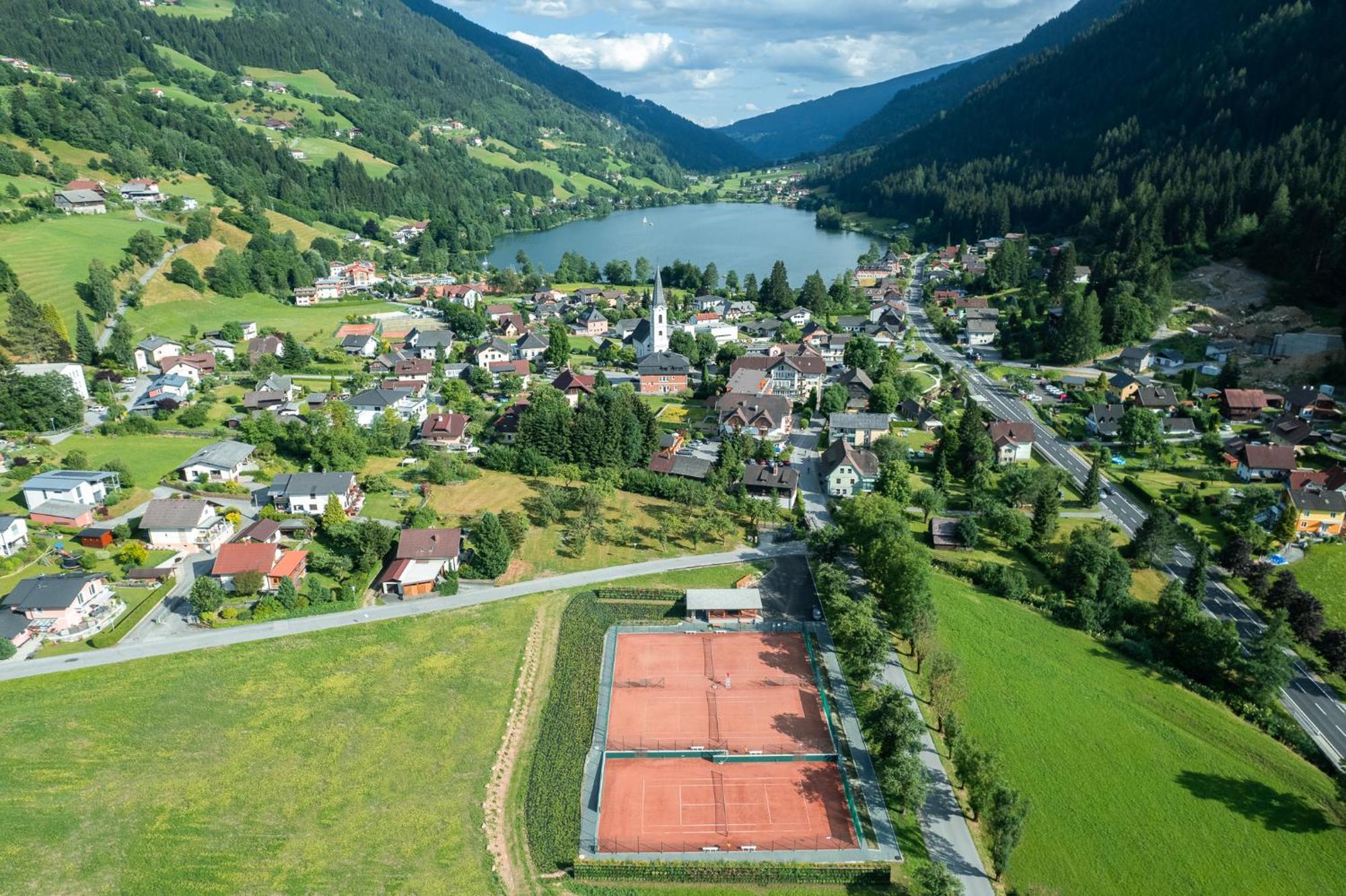 Hotel Alte Post Feld am See Zewnętrze zdjęcie